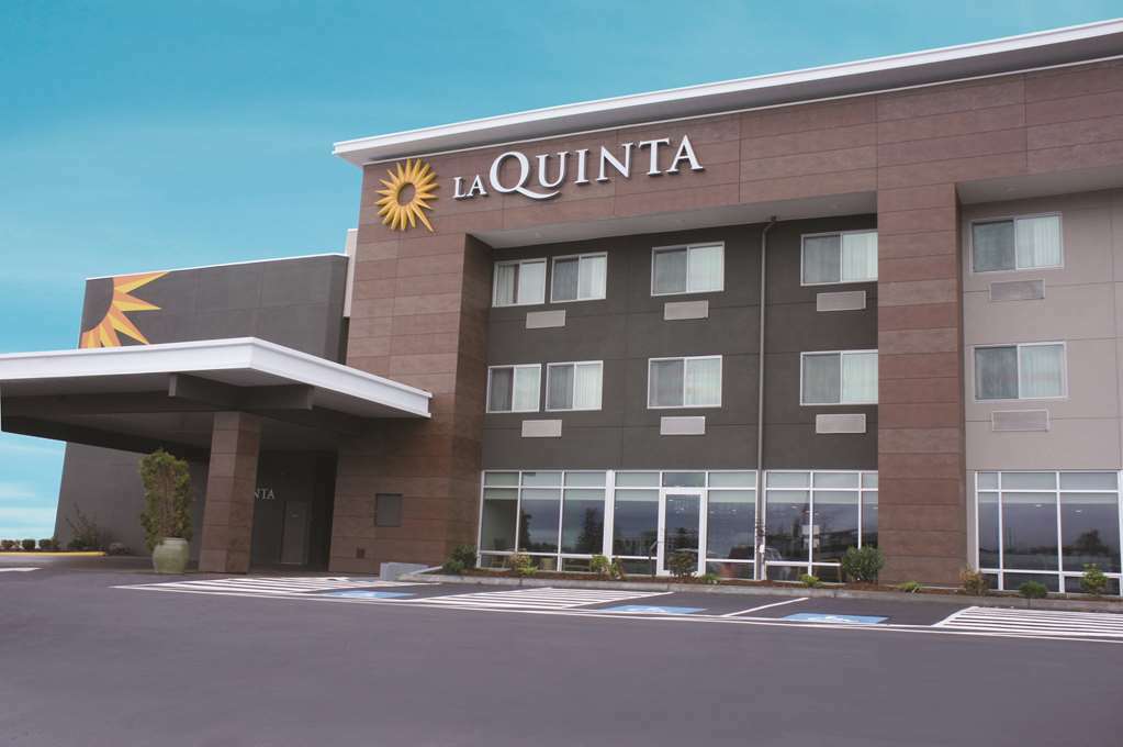 La Quinta By Wyndham Seattle Federal Way Hotel Exterior photo